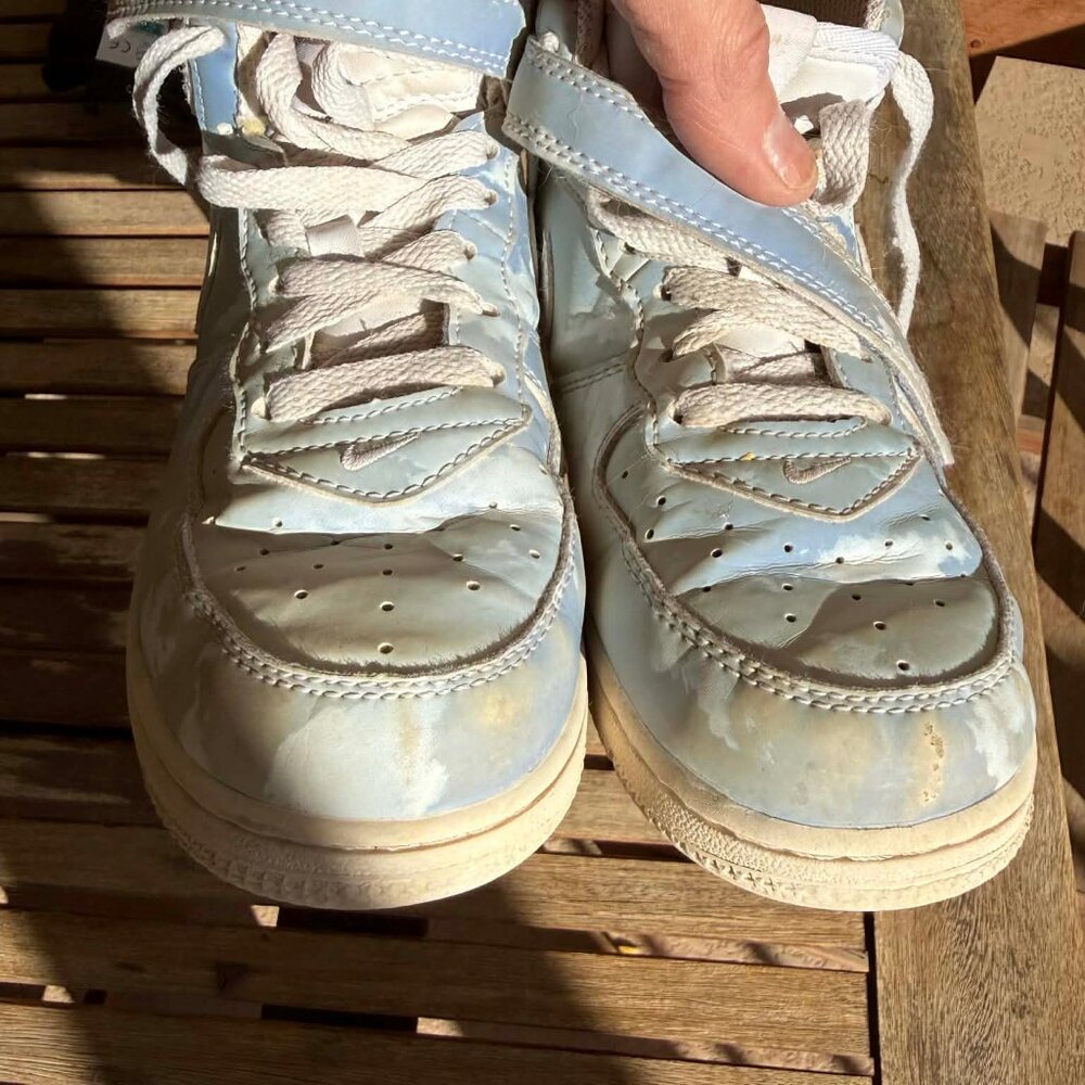 UV Reactive / Color Changing Kids Nike Hightops 2Y